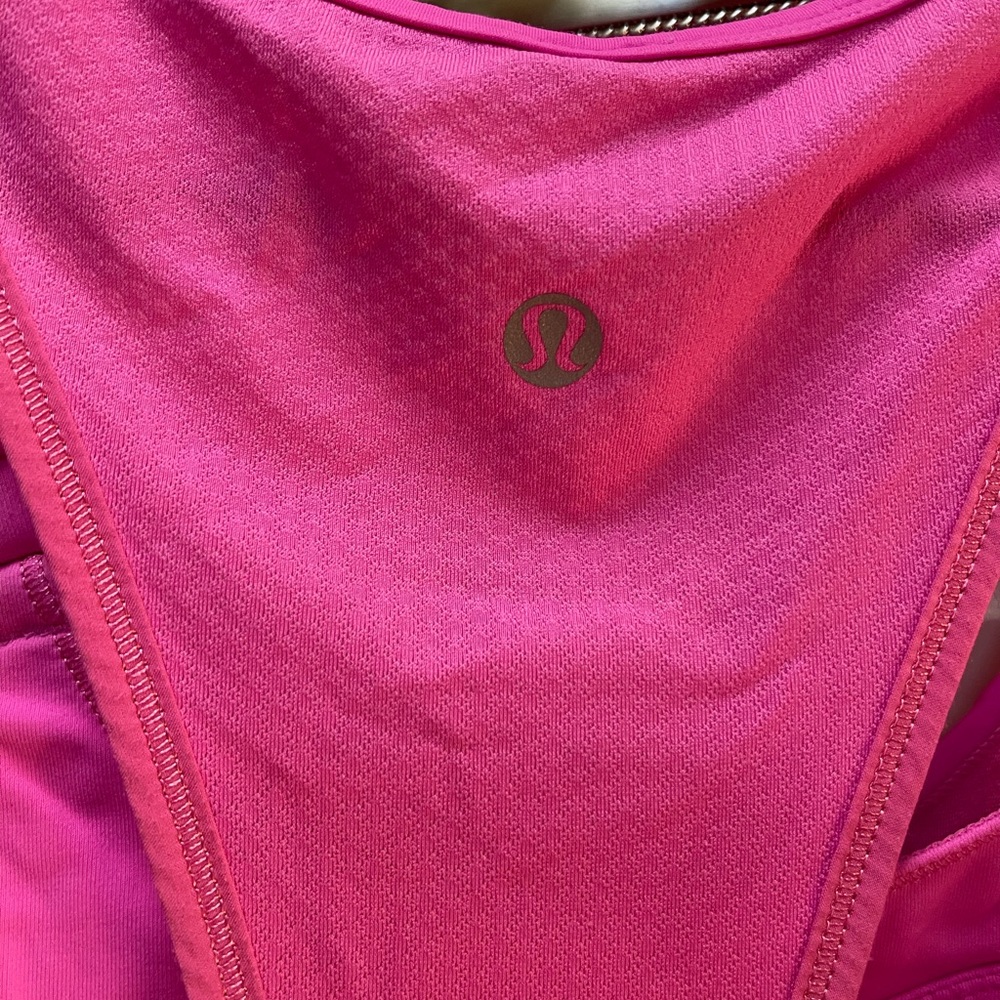 Beautiful color in excellent condition